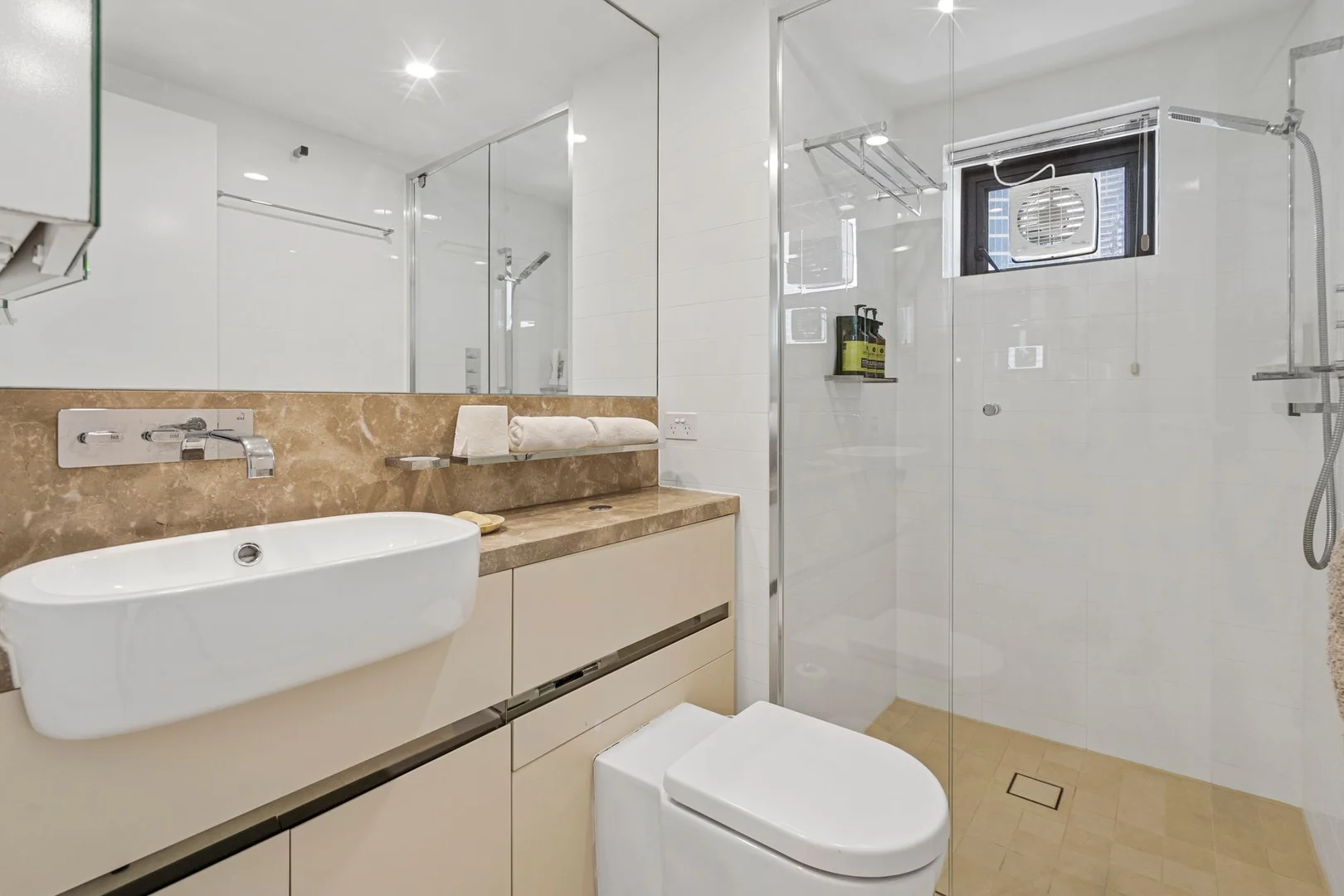 Additional image 20 of 1605/4 The Esplanade, Surfers Paradise QLD 4217