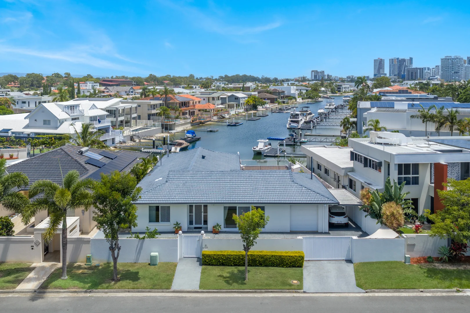 Additional image 27 of 31 Admiralty Drive, Paradise Waters QLD 4217