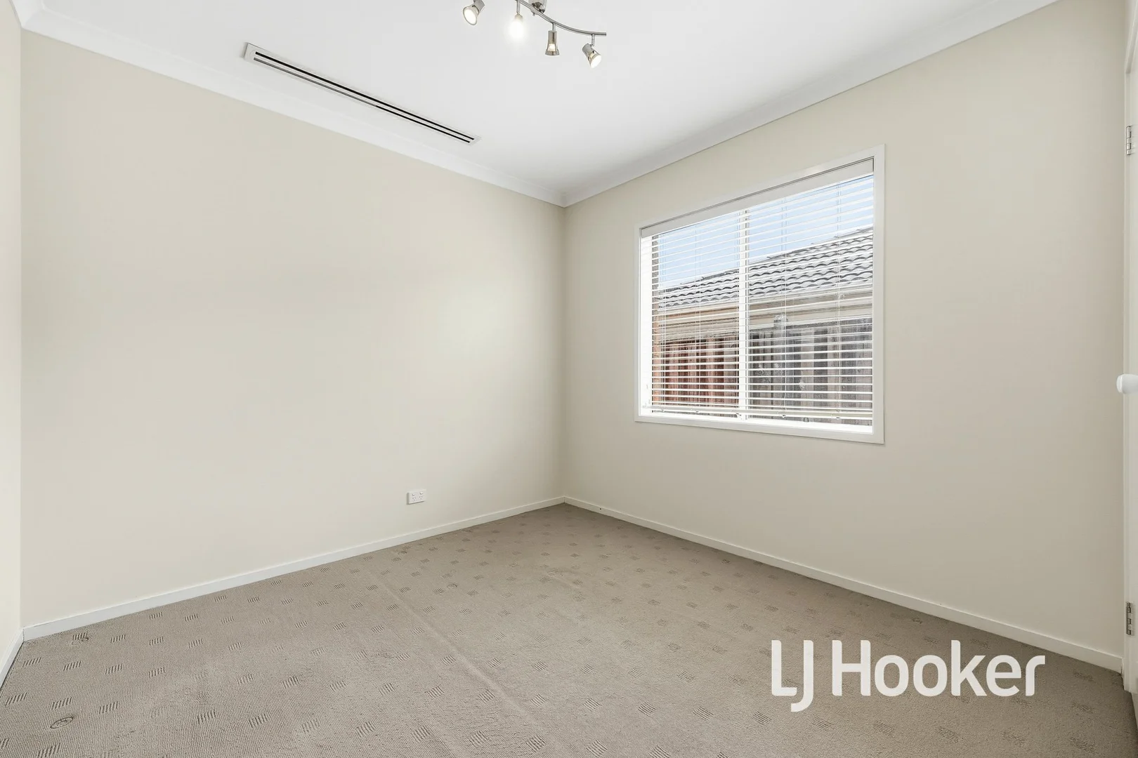 Additional image 14 of 33 Bohemia Crescent, Pakenham VIC 3810
