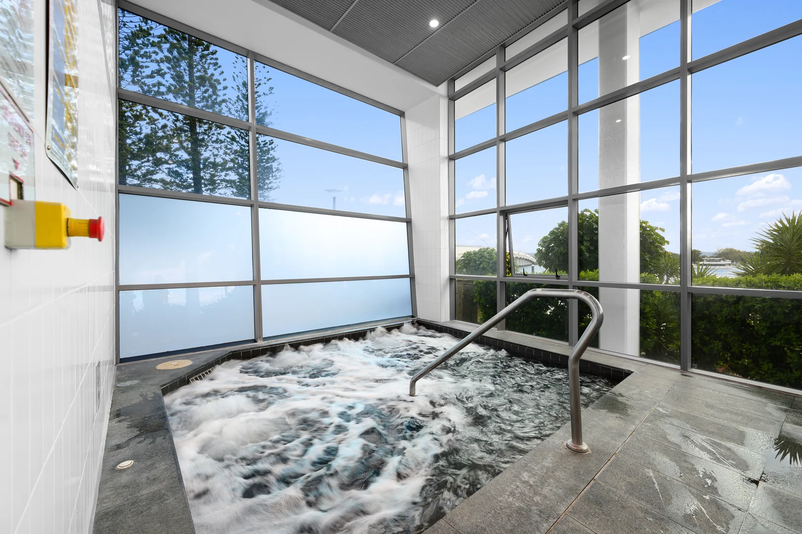 Additional image 25 of 29201/2 Ephraim Island Parade, Paradise Point QLD 4216