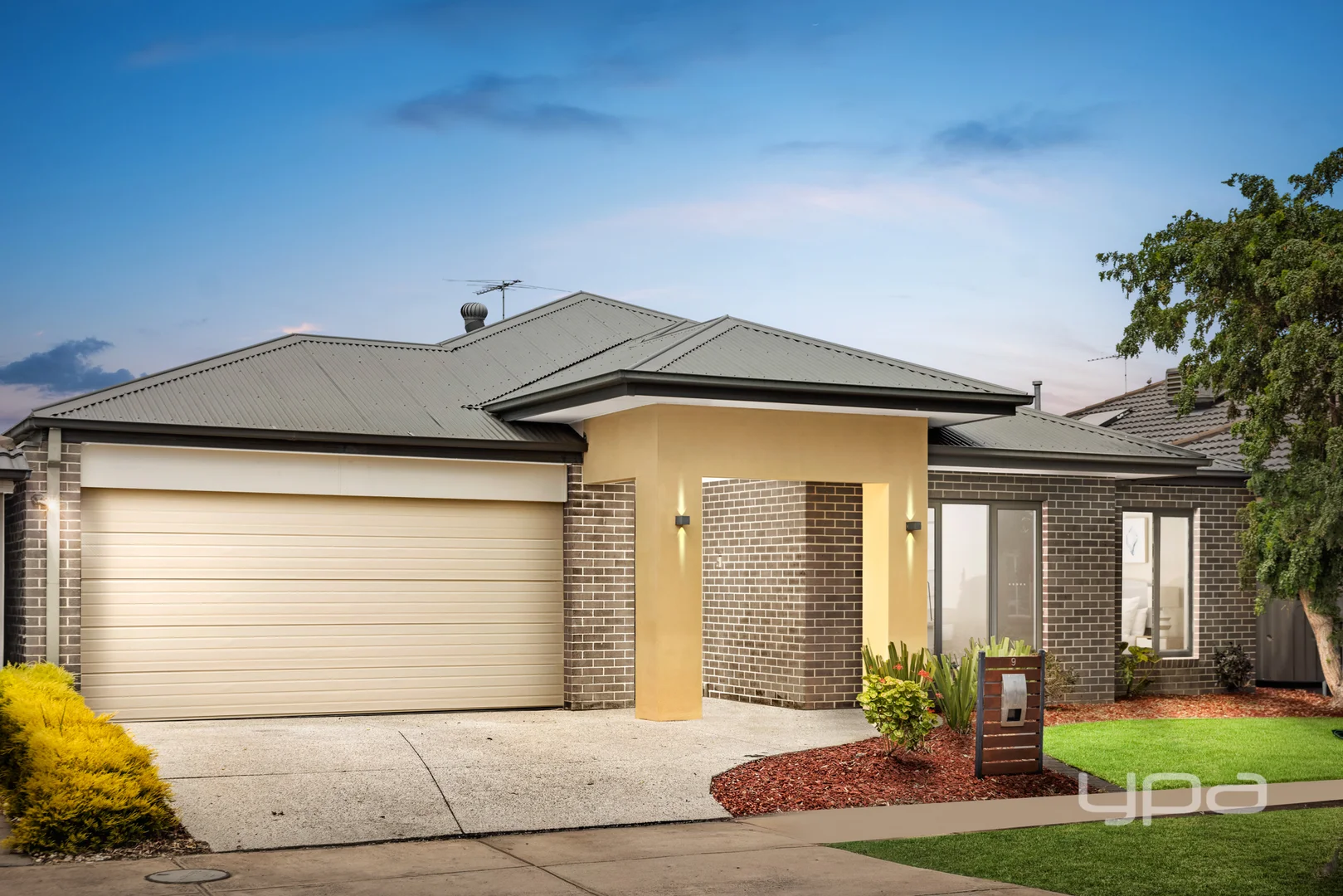 Additional image 2 of 9 Luxford Drive, Point Cook VIC 3030