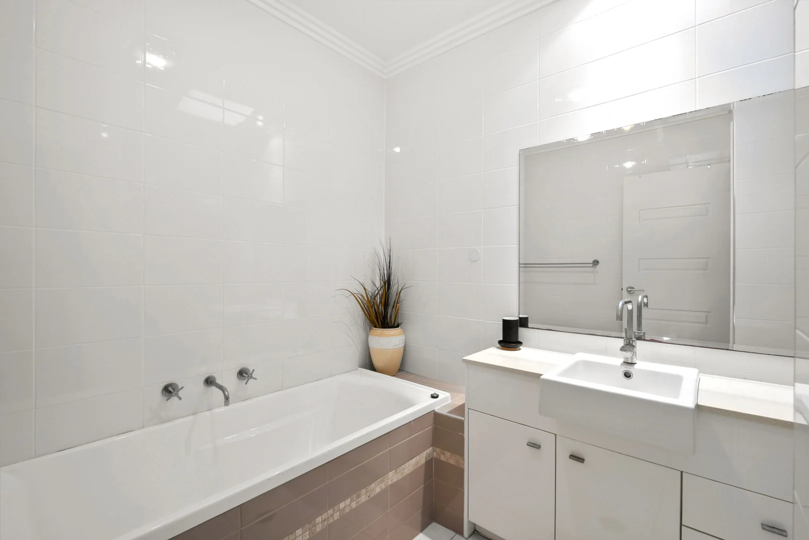 Additional image 10 of UNIT 8/113 Cleary Street, Hamilton NSW 2303