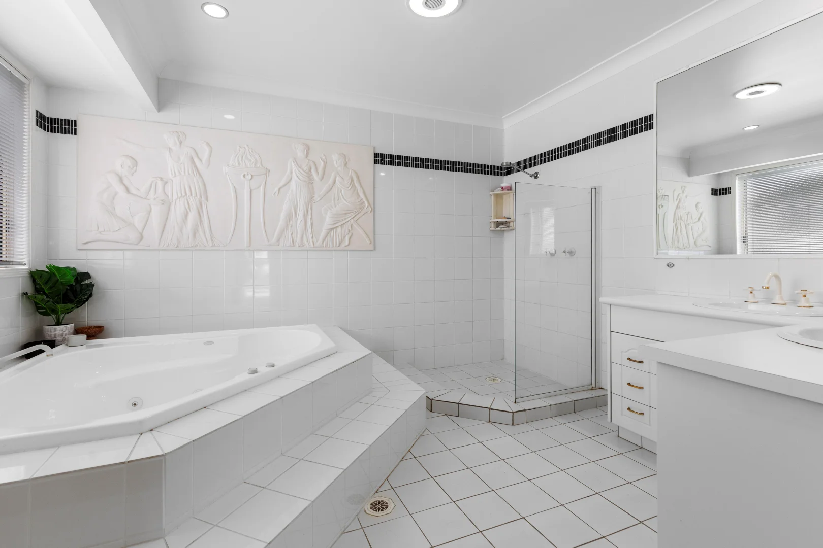 Additional image 17 of 59 Pintail Crescent, Burleigh Waters QLD 4220