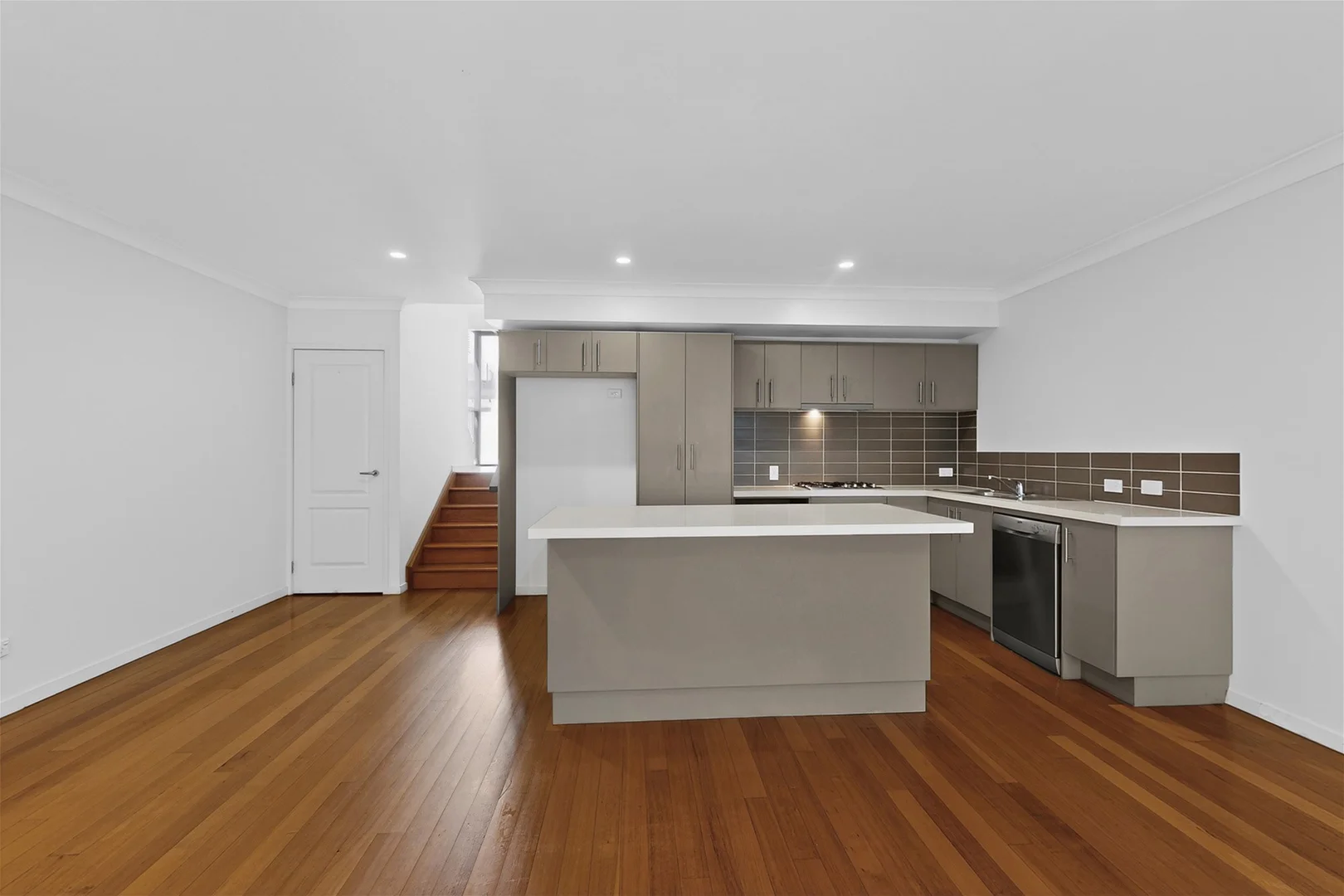 Additional image 3 of 8/16 Agnes St, Morningside QLD 4170