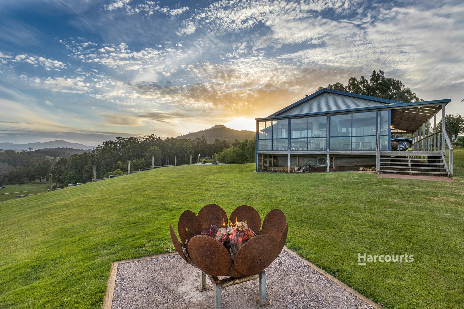 107 White Hills Road, Penguin TAS 7316