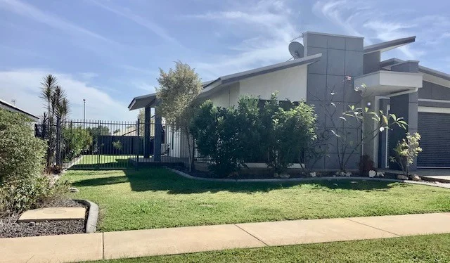 Additional image 3 of Zuccoli NT 0832