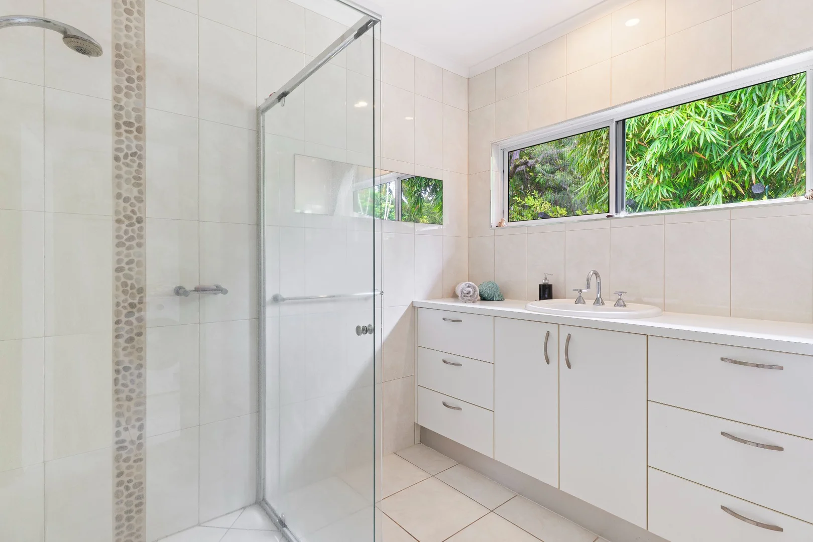 Additional image 27 of 11 Upolu Esplanade, Clifton Beach QLD 4879