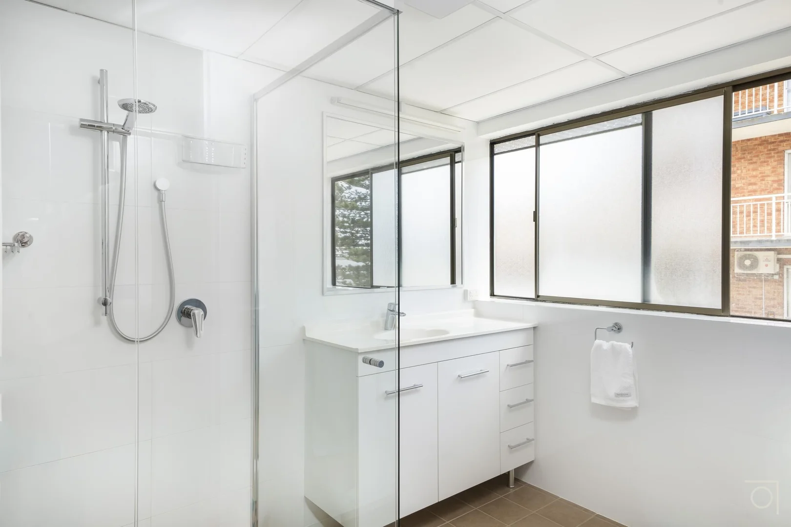 Additional image 8 of 10/41 Soldiers Point Road, Soldiers Point NSW 2317