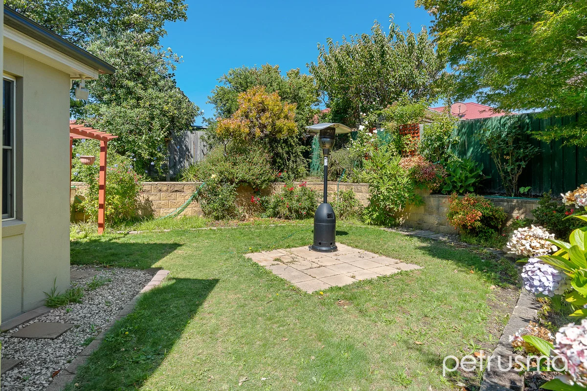 Additional image 12 of 2/47a Cross Street, New Town TAS 7008