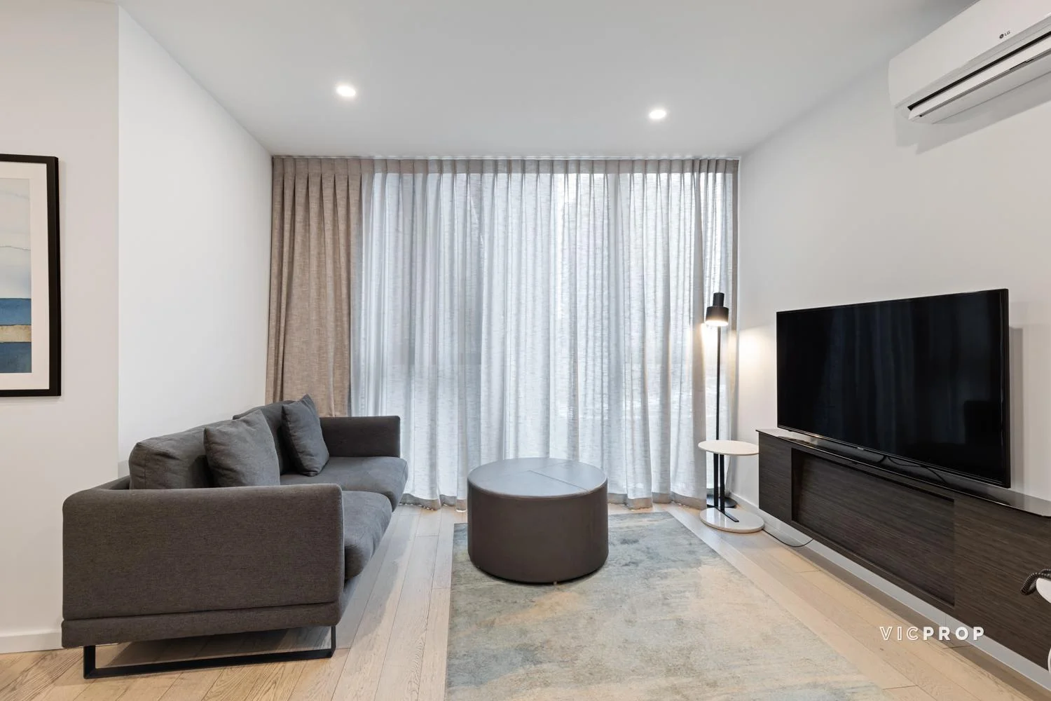 Additional image 3 of 1306/60 Abeckett Street, Melbourne VIC 3000