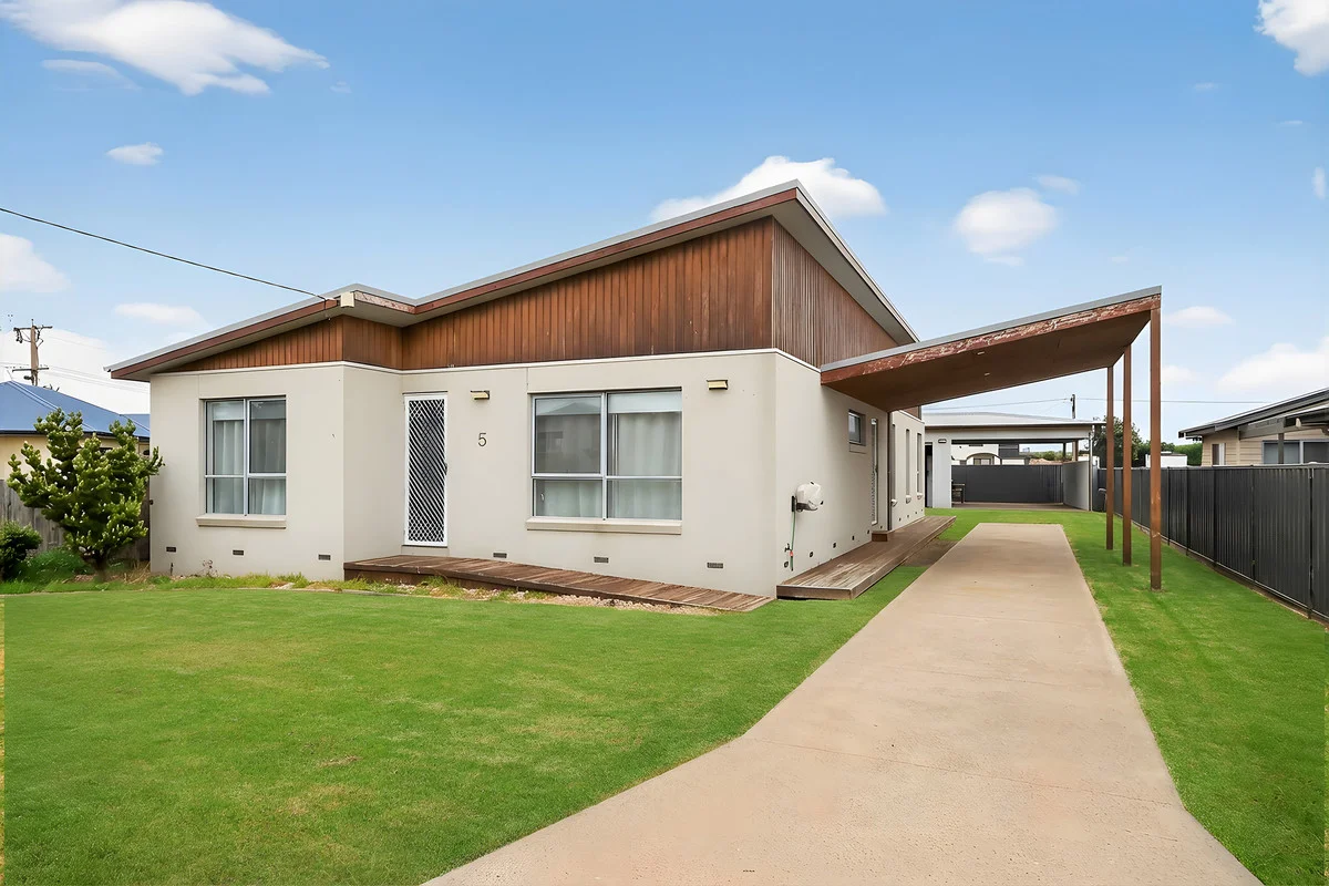 Additional image 25 of 5 Casino Street, Peterborough VIC 3270