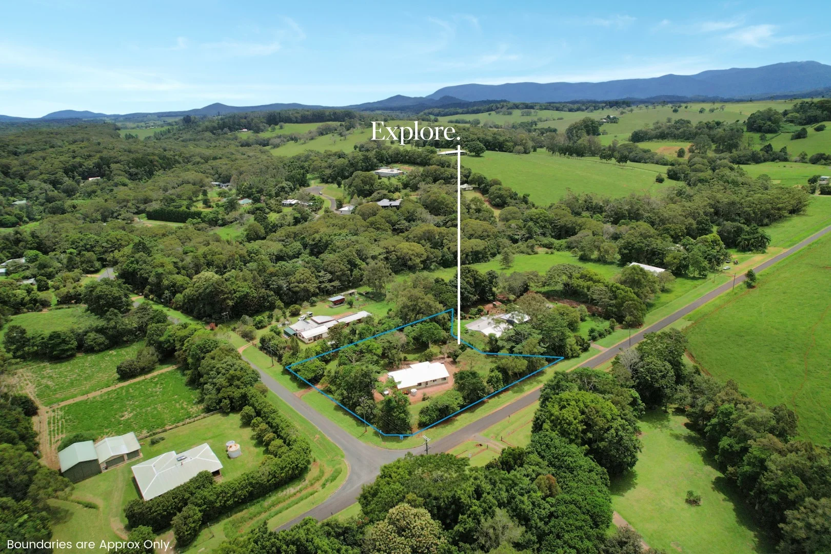 6 Cassowary Close, Lake Eacham QLD 4884