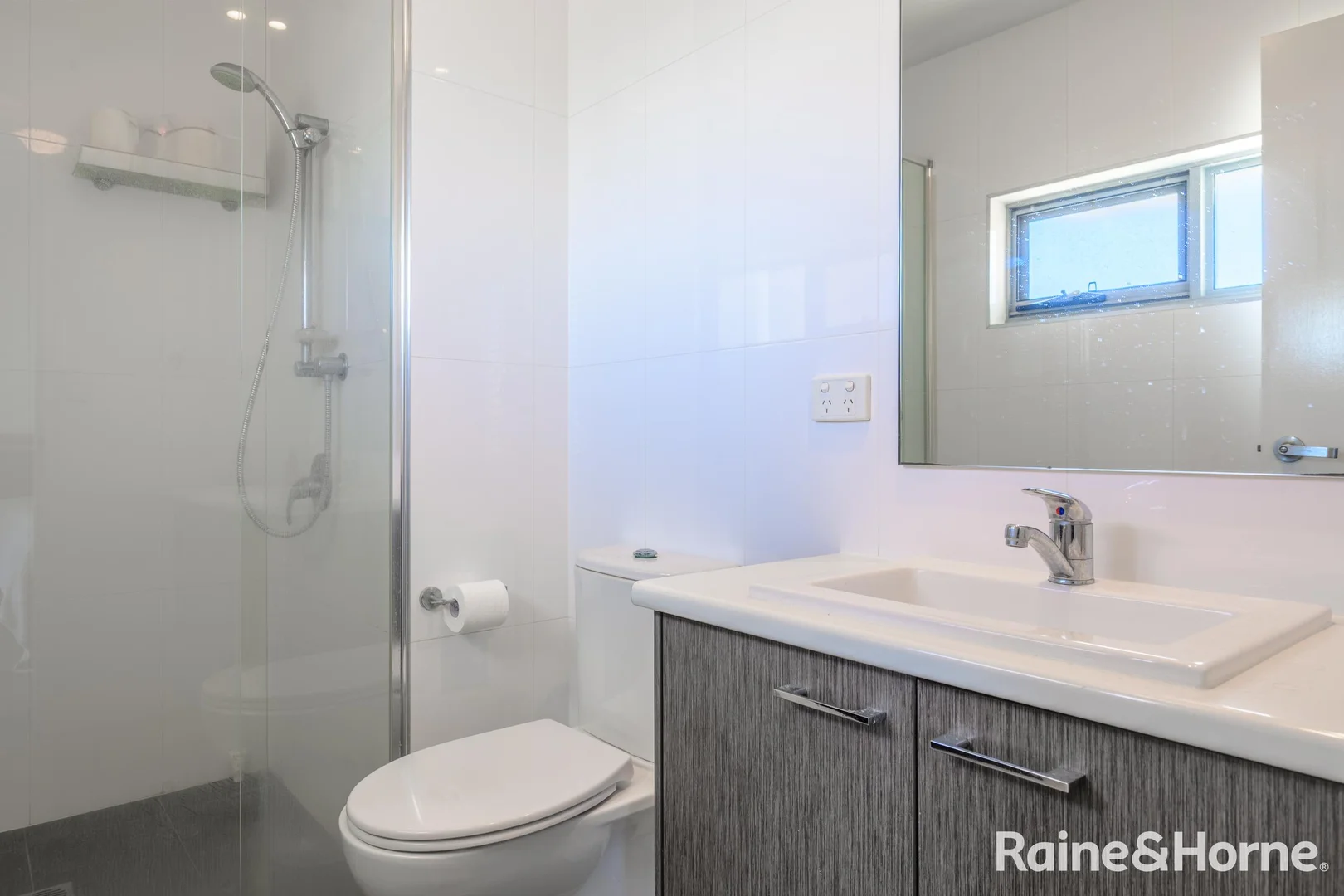 Additional image 12 of 9/11 GLENLYON ST, Gladstone Central QLD 4680