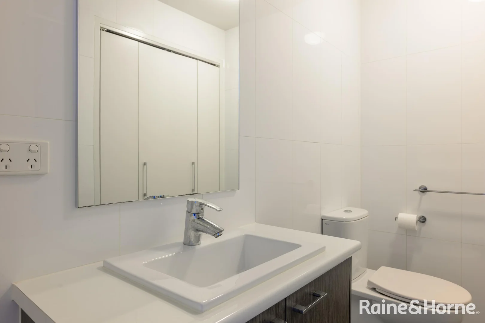 Additional image 11 of 9/11 GLENLYON ST, Gladstone Central QLD 4680