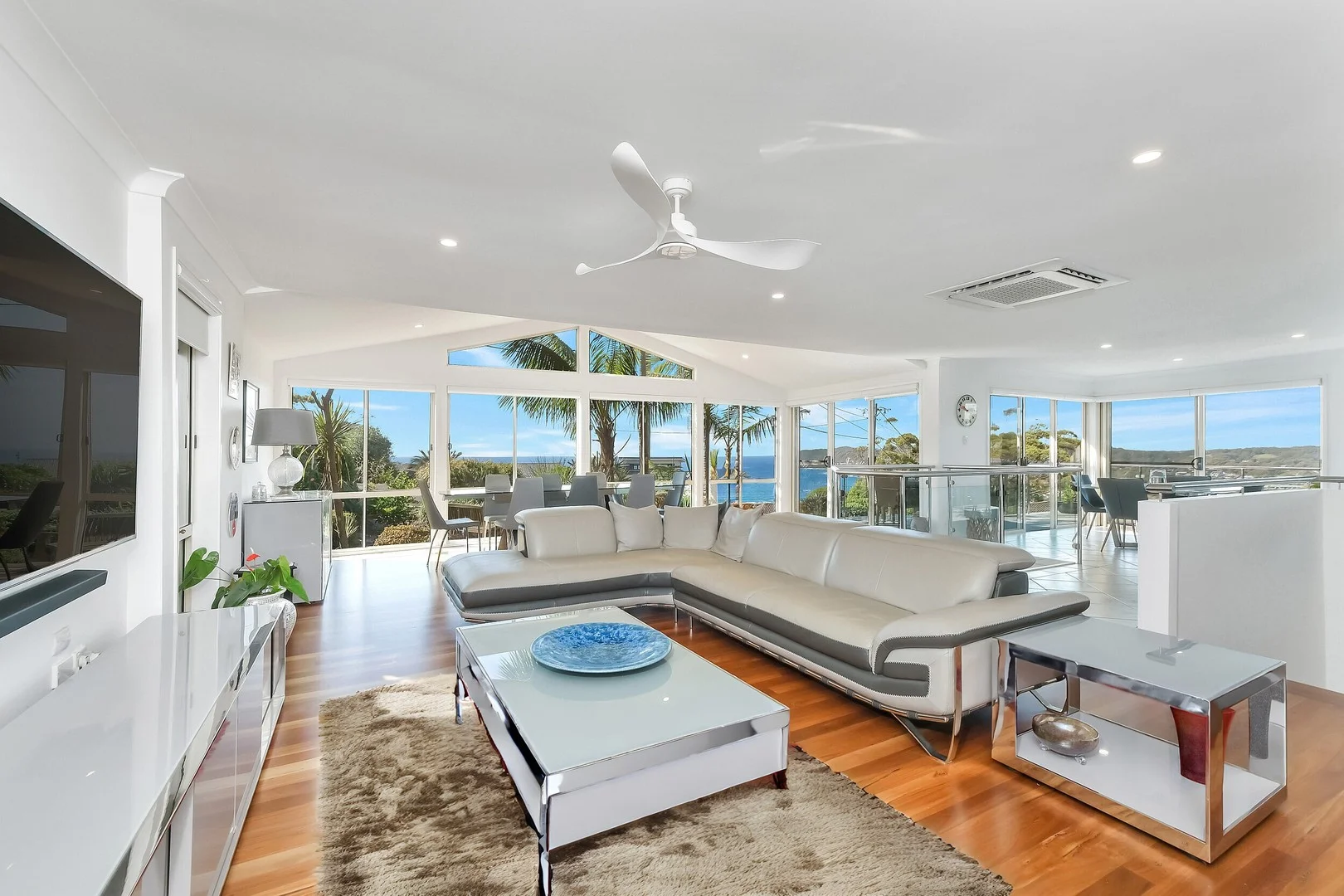 24 Table Top Road, North Avoca NSW 2260