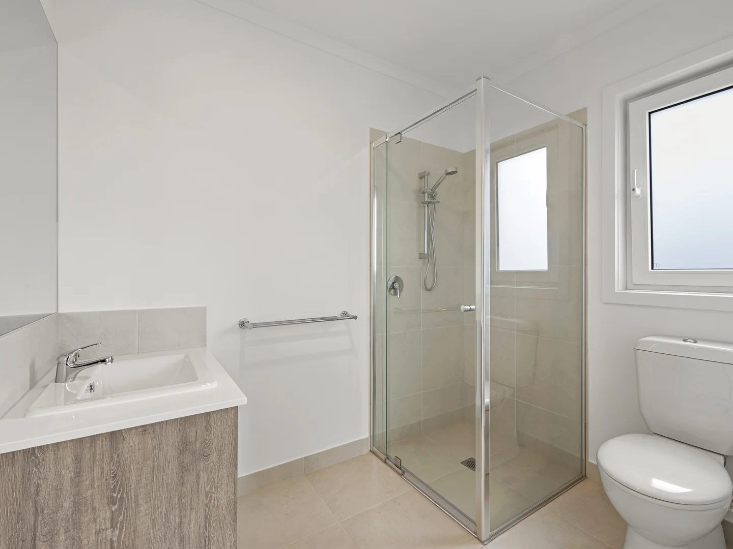 Additional image 5 of 2/47A Highton Lane, Mansfield VIC 3722