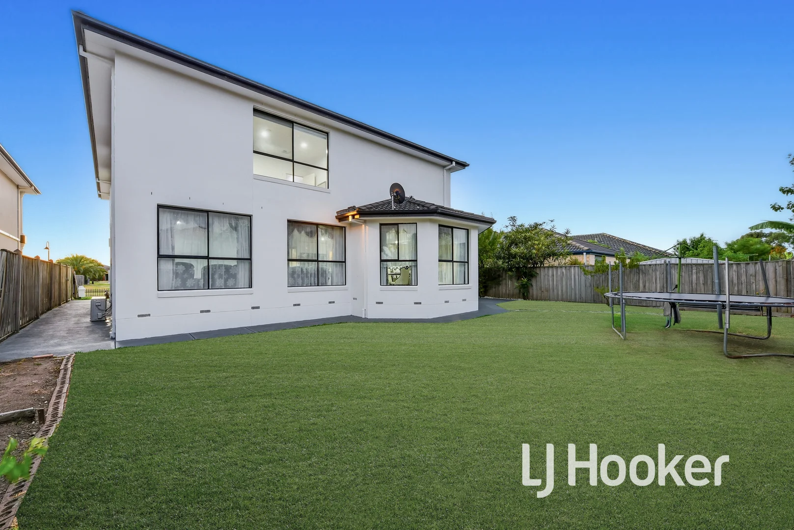 Additional image 24 of 32 Yorkshire Drive, Cranbourne North VIC 3977