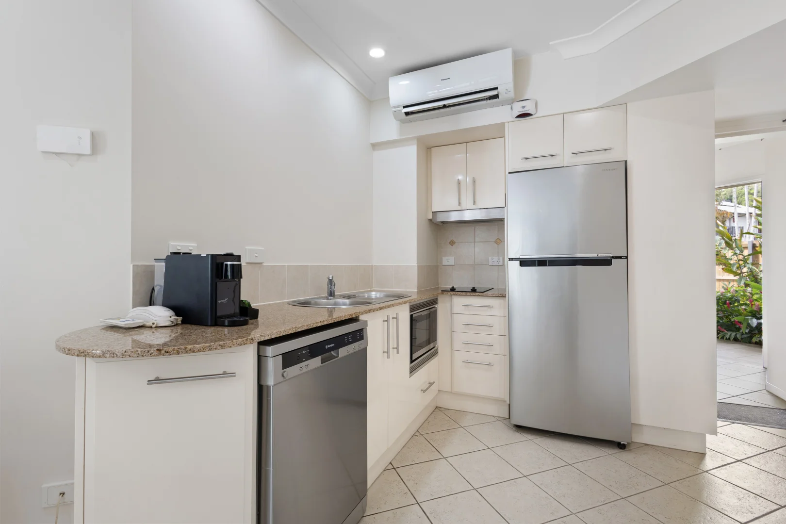 Additional image 3 of 4/15-17 Davidson Street, Port Douglas QLD 4877