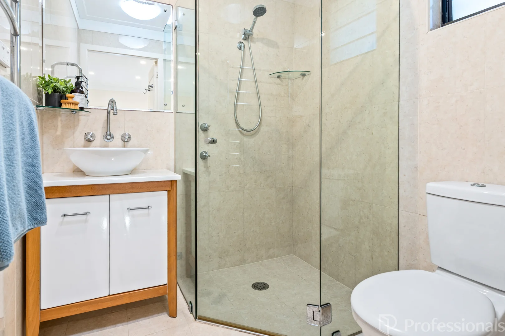 Additional image 17 of 3/27 Main Street, Black Head NSW 2430