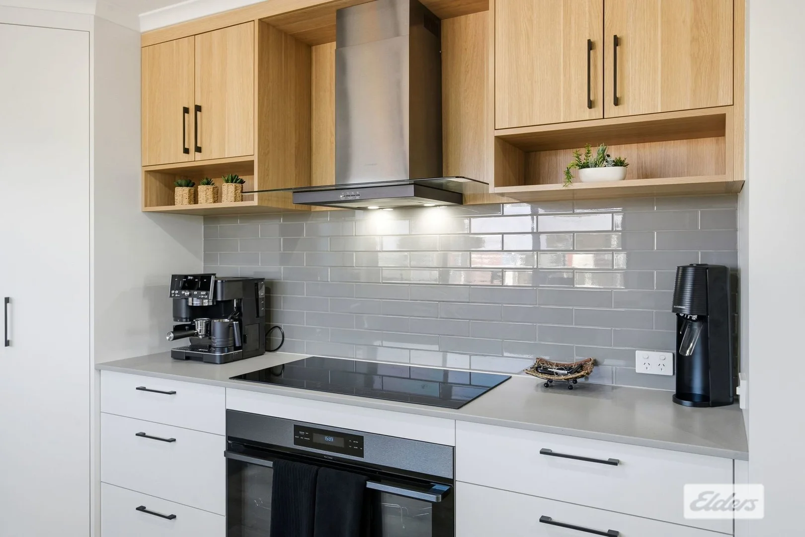 Additional image 8 of 9-10 Olive Court, Miandetta TAS 7310