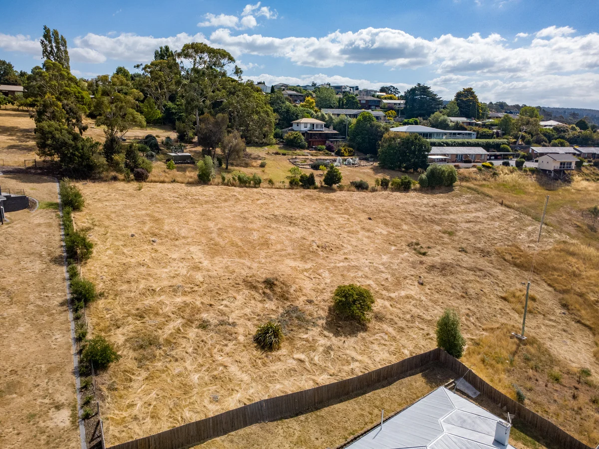 Additional image 19 of 2/47 Orana Place, Riverside TAS 7250