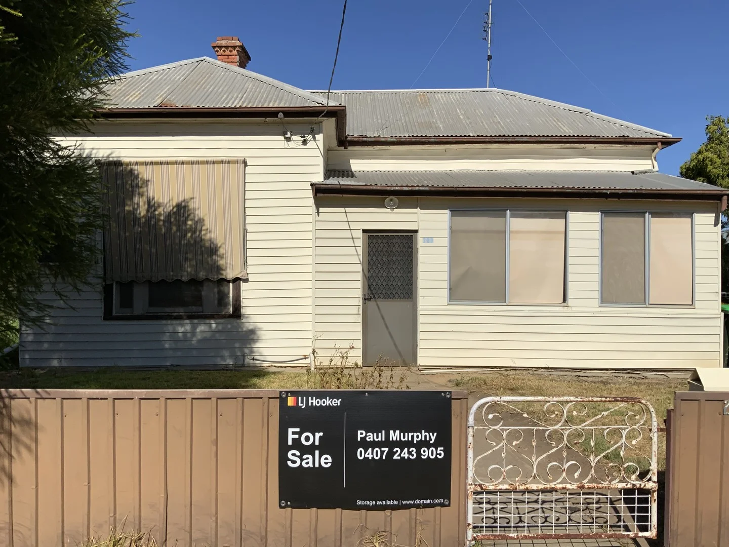 223 Pine, Hay NSW 2711