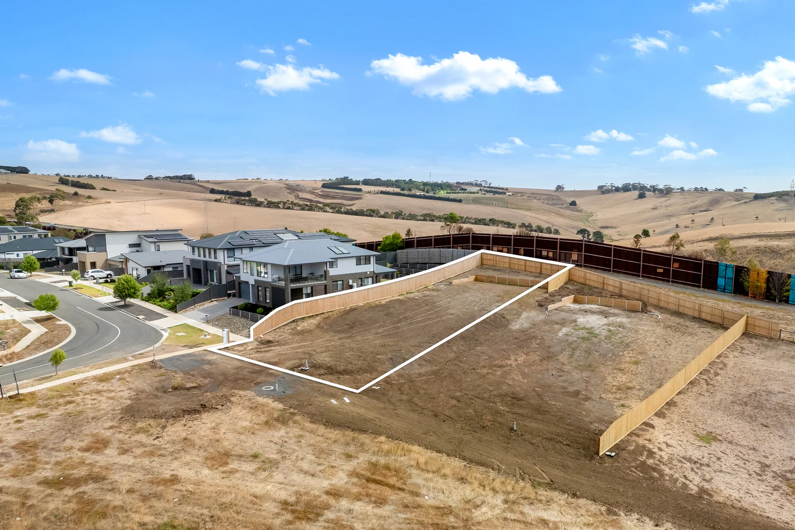 Additional image 3 of 28 Radstock Avenue, Highton VIC 3216