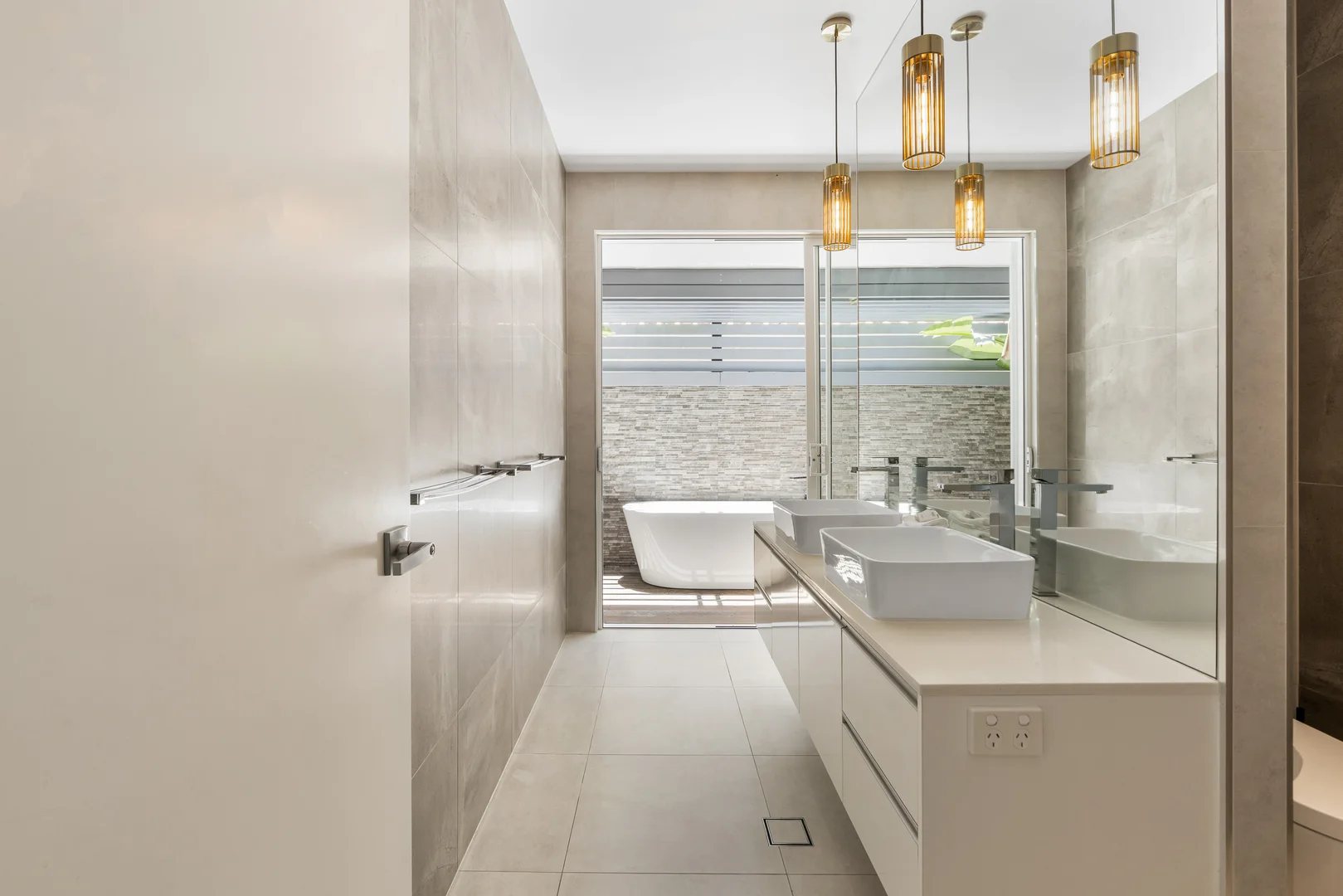 Additional image 15 of 14 Eady Avenue, Broadbeach Waters QLD 4218