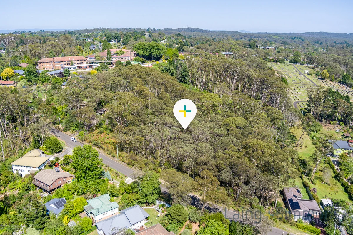 16 Queens Road, Leura NSW 2780