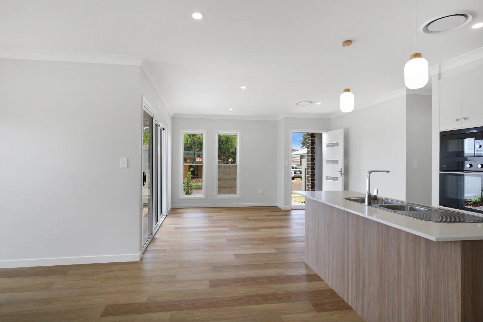 Additional image 20 of 19A Hillside Street, Newtown QLD 4350