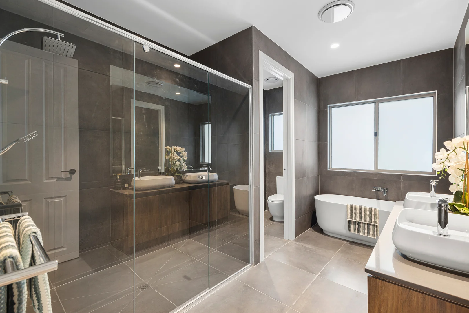 Additional image 9 of 1 Bronte Avenue, Burwood VIC 3125