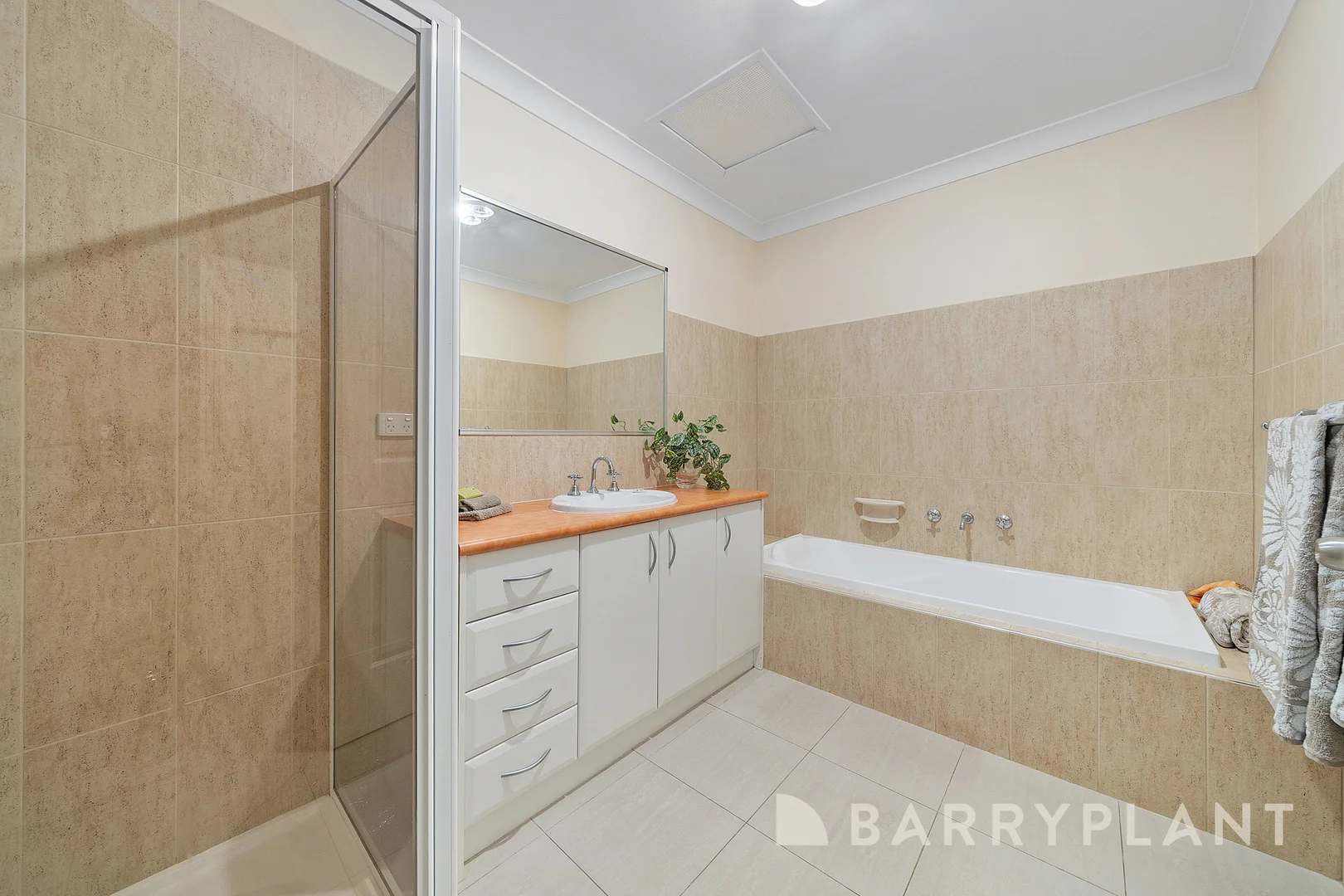 Additional image 13 of 7 Bramble Crescent, Bundoora VIC 3083