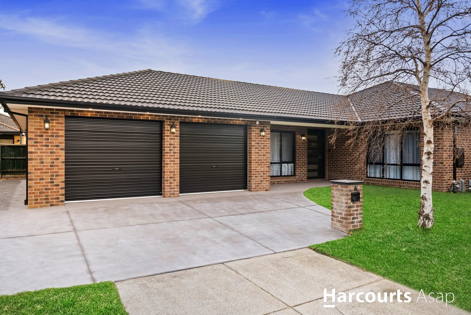 6 Brookville Court, Narre Warren South VIC 3805