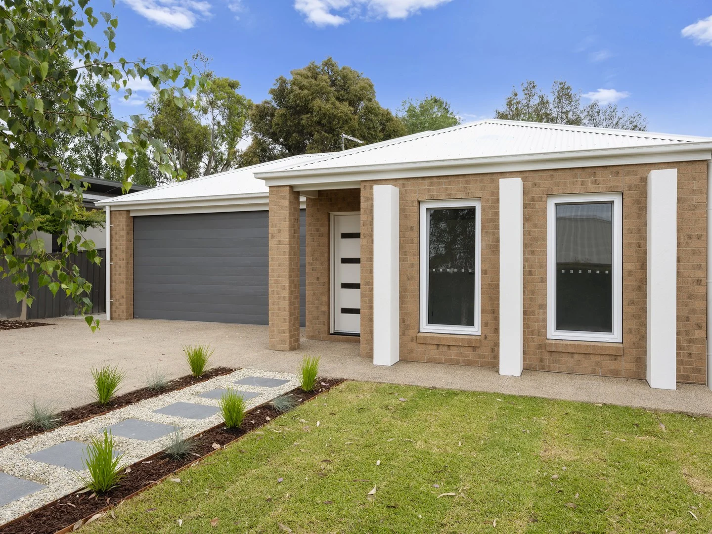 2/47A Highton Lane, Mansfield VIC 3722