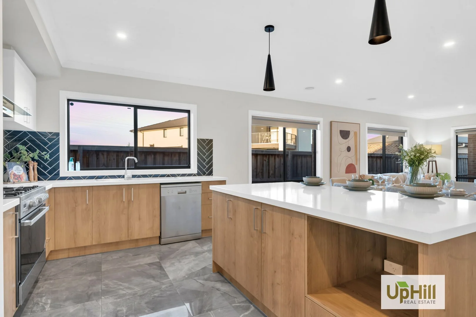 Additional image 11 of 28 Carradale Road, Clyde North VIC 3978