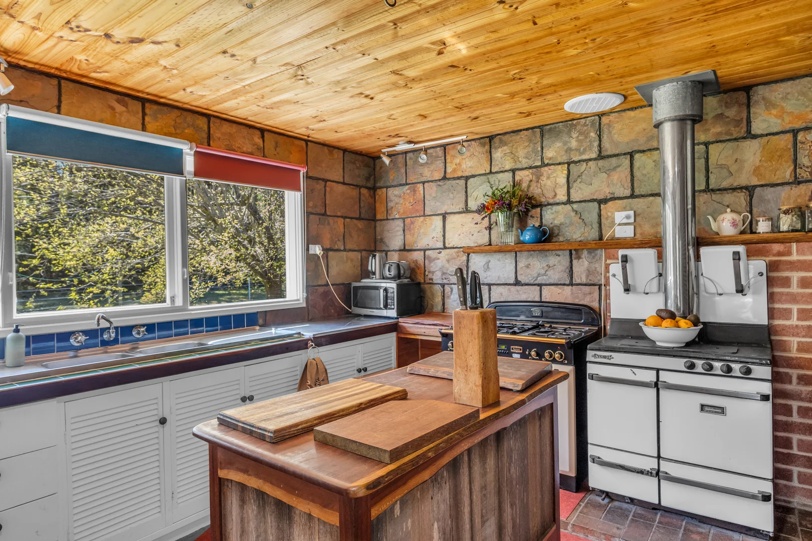 Additional image 4 of 3 Sylvia Court, Mallacoota VIC 3892