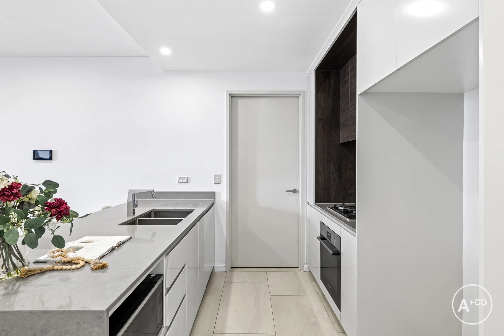 Additional image 3 of 327/126 Banks Avenue, Eastgardens NSW 2036