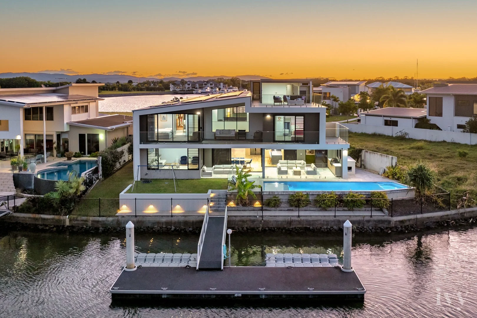 85 Marina Parade, Jacobs Well QLD 4208