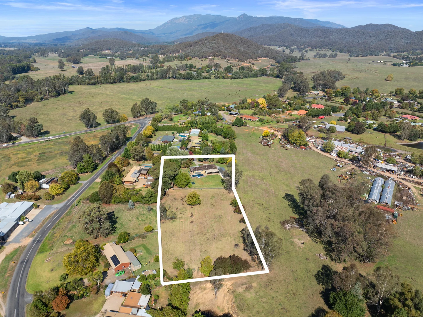 Additional image 27 of 8 Anna Lane, Myrtleford VIC 3737