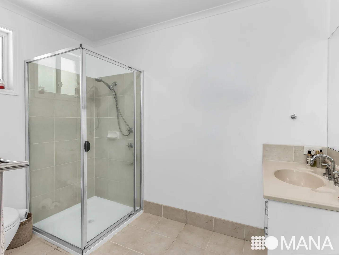 Additional image 21 of 10 Gin Gin Crescent, Ocean Shores NSW 2483