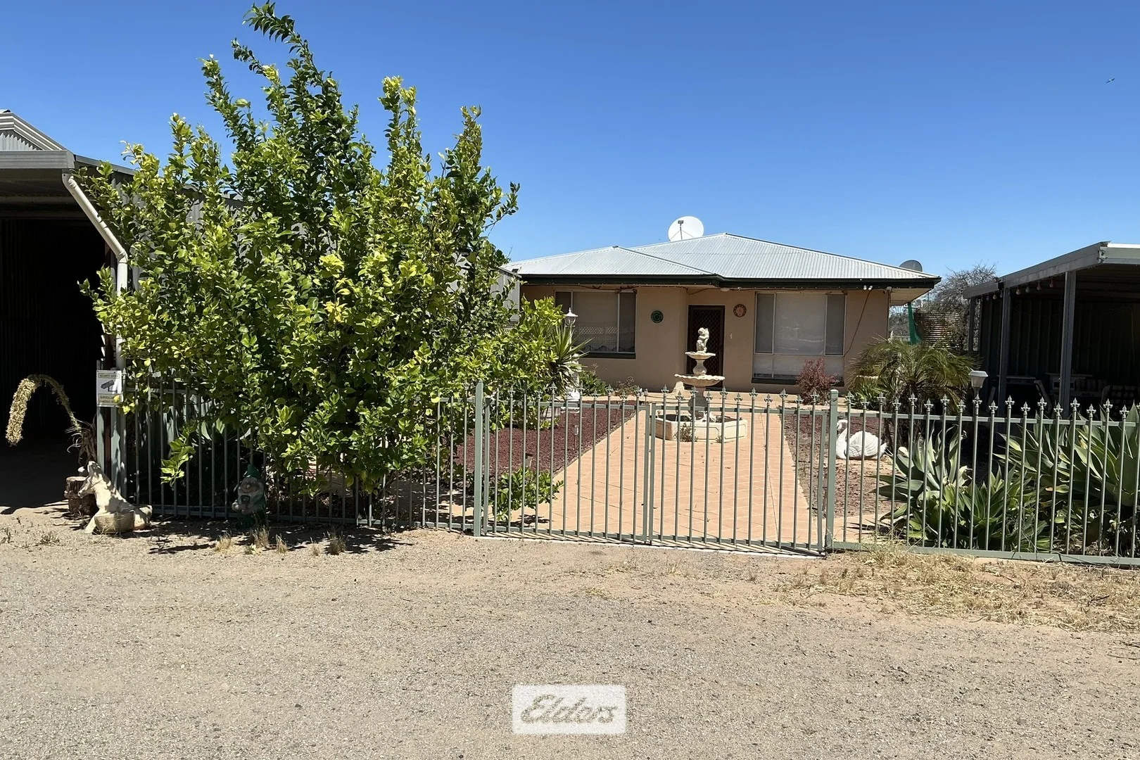 48 Menindee Road, Menindee NSW 2879
