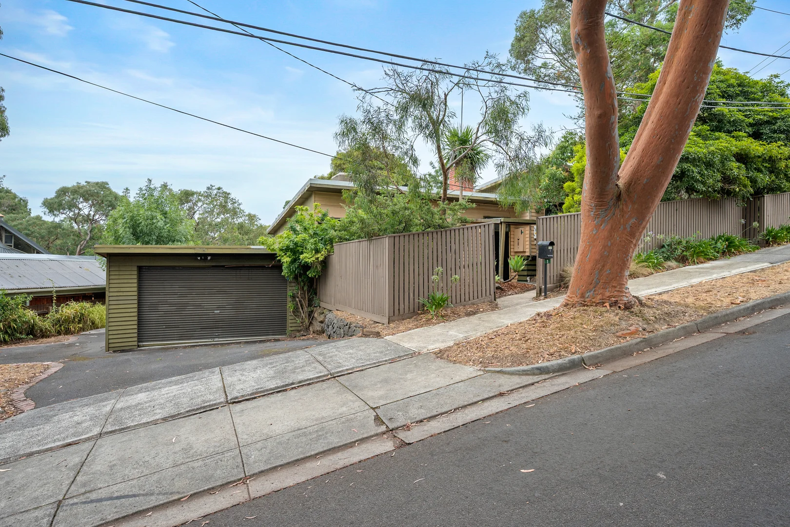 Additional image 2 of 1 De Blonay Crescent, Greensborough VIC 3088