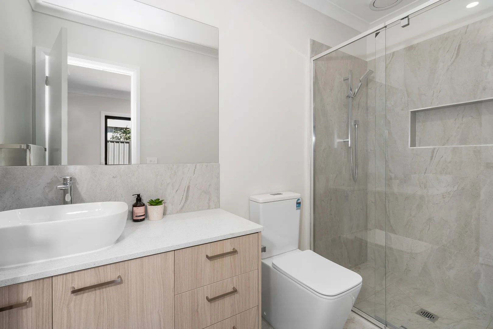 Additional image 4 of 2/120 Sutherland Street, Kilmore VIC 3764