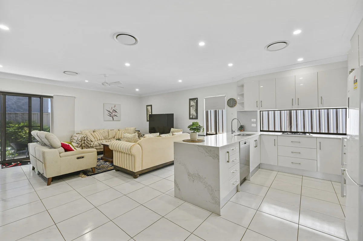 Additional image 3 of Villa 276/97-161 Hogg Street, Cranley QLD 4350