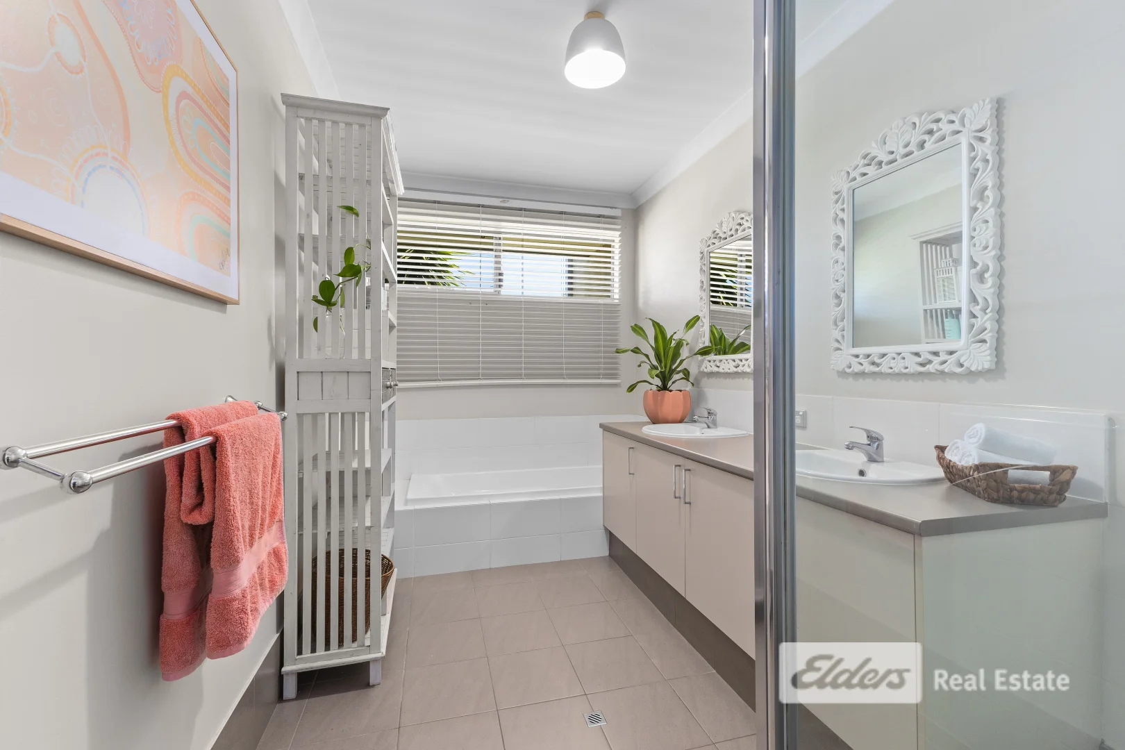 Additional image 21 of 8 Hazelgrove Crescent, Millbridge WA 6232