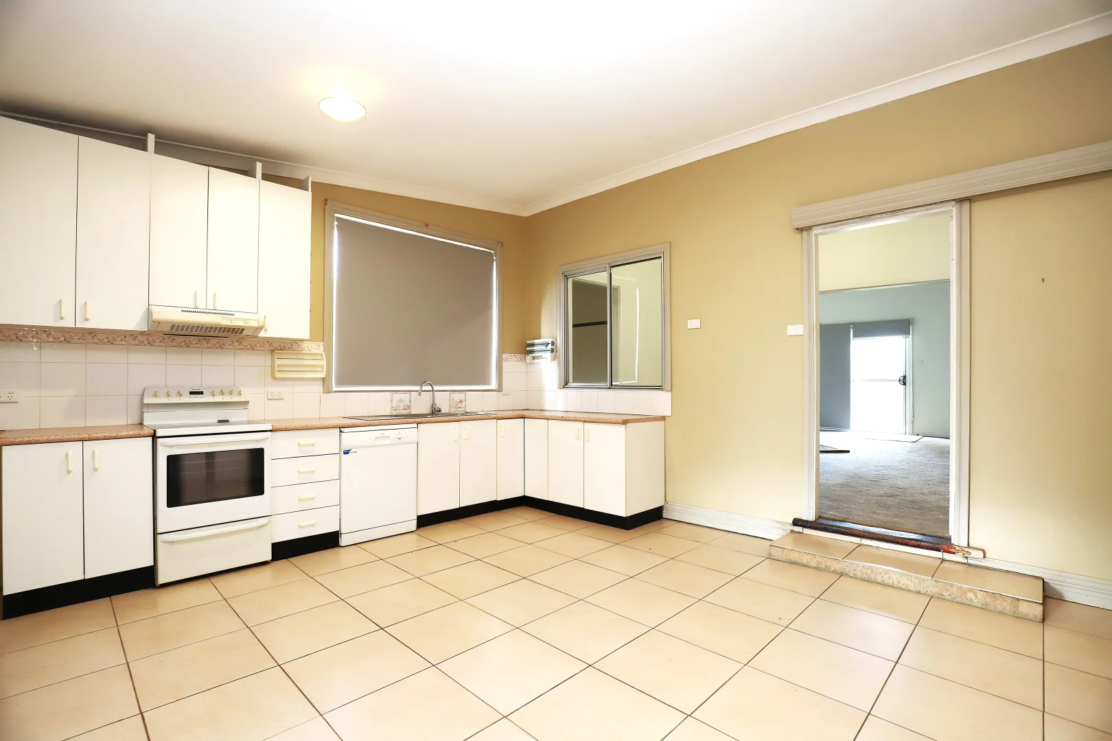 Additional image 3 of 2 George Street, Wallendbeen NSW 2588