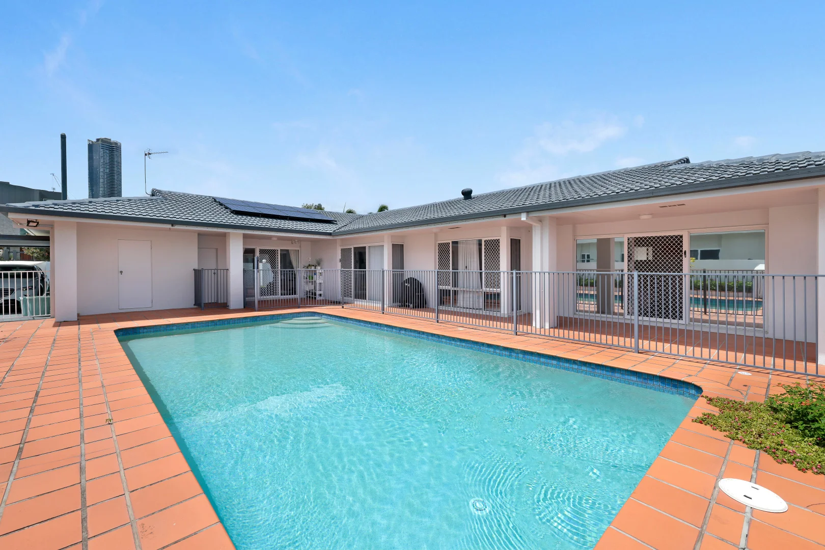 Additional image 8 of 31 Admiralty Drive, Paradise Waters QLD 4217