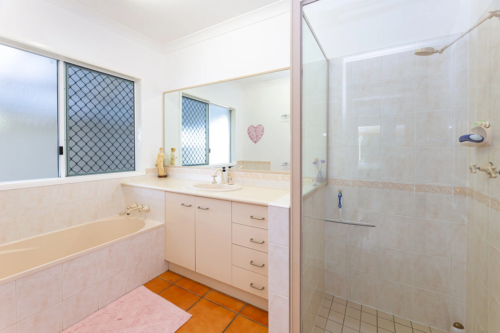 Additional image 11 of 9 Robina Drive, Avoca QLD 4670