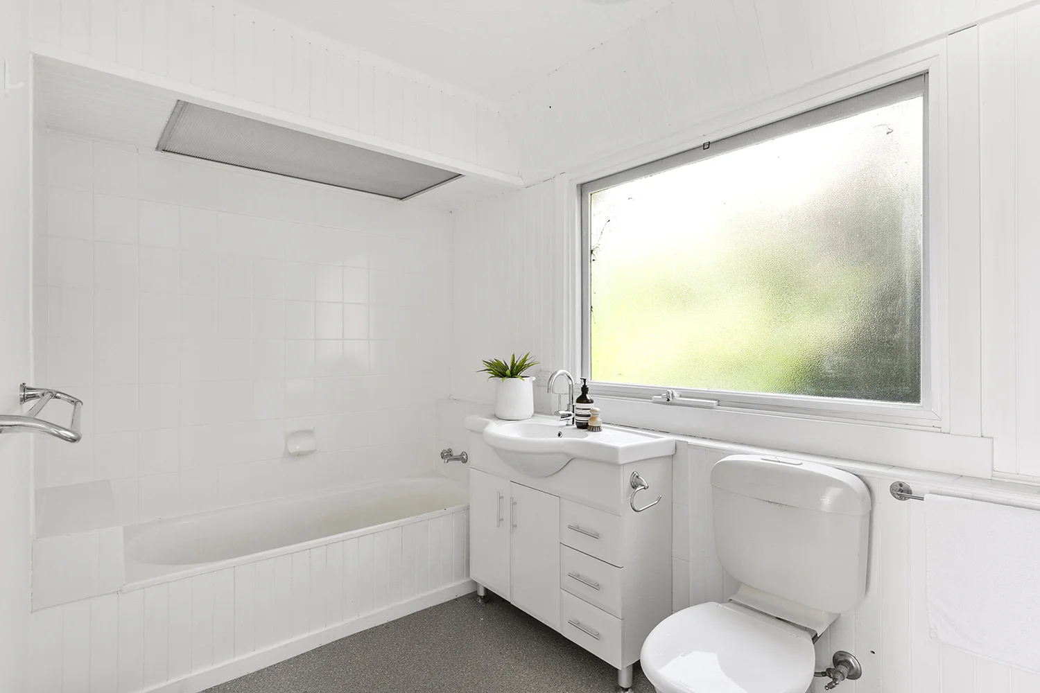 Additional image 11 of 4 Heathfield Court, Newtown VIC 3220