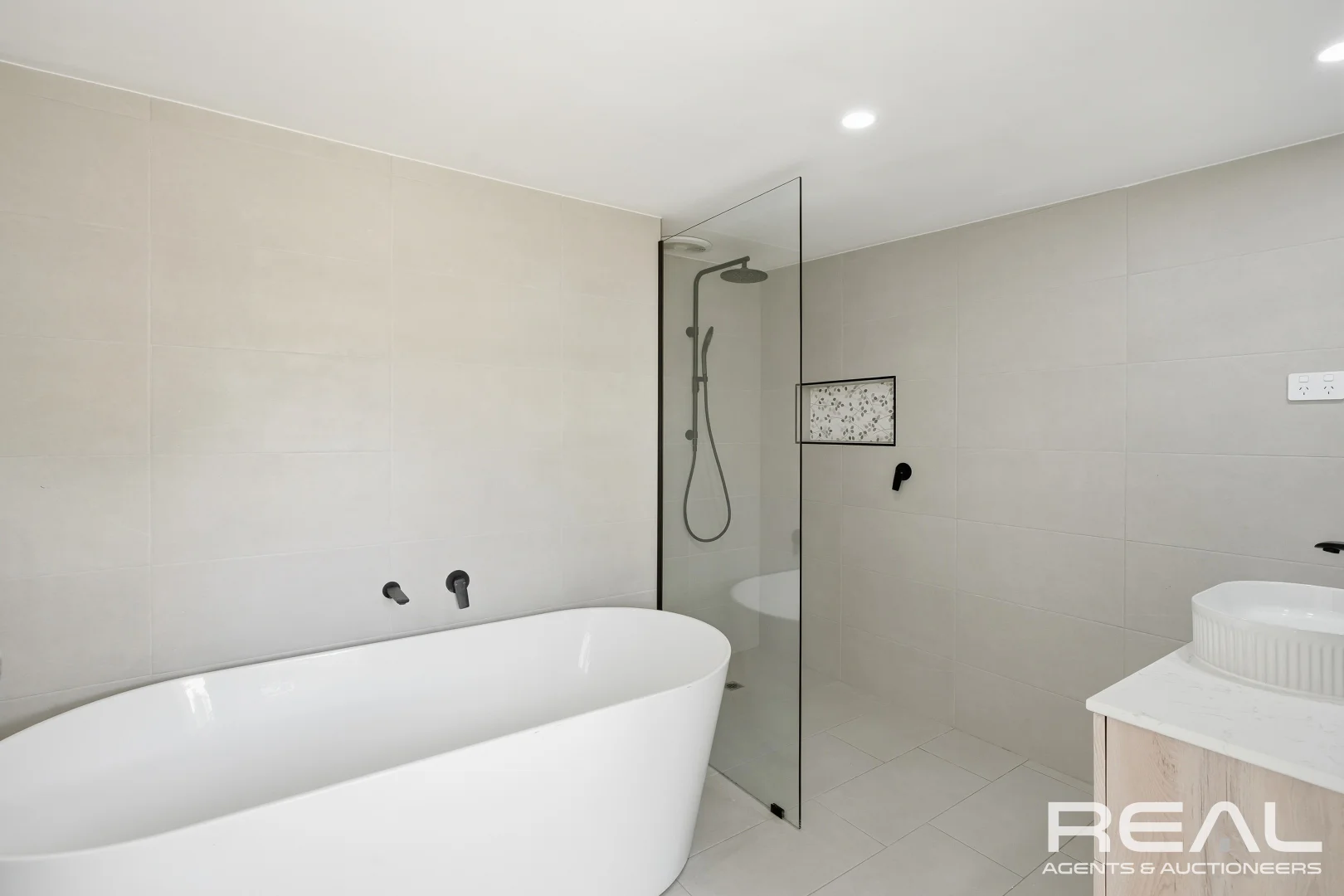 Additional image 25 of 44 Caloundra Drive, Paralowie SA 5108